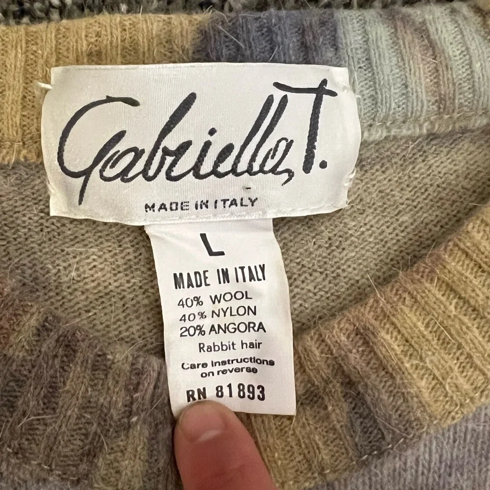 Vintage Gabrielle sweater Angora/ Wool - Picture 8 of 8